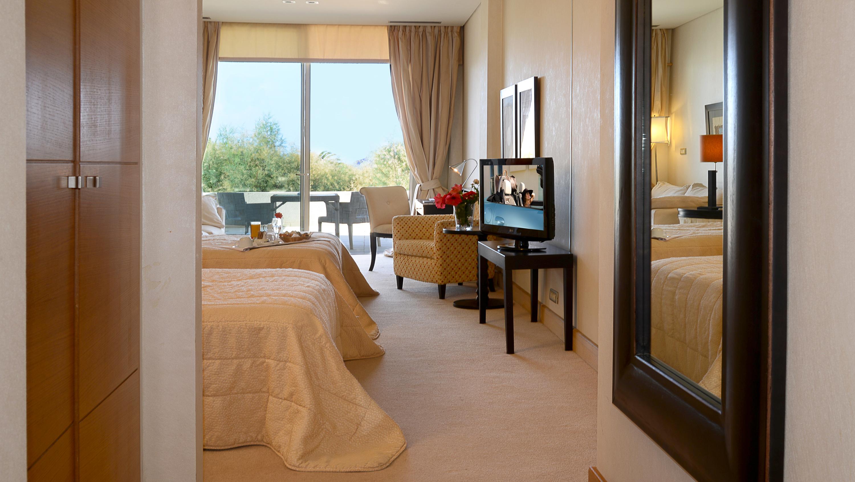 Plaza 5* Anavyssos